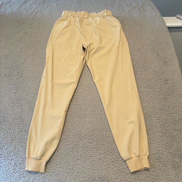 LULULEMON | Keep Moving High Waist Jogger in Trench Size 6 Color Trench - Picture 4 of 13